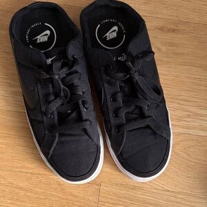 Nike Black and White Low-Top Canvas Sneakers